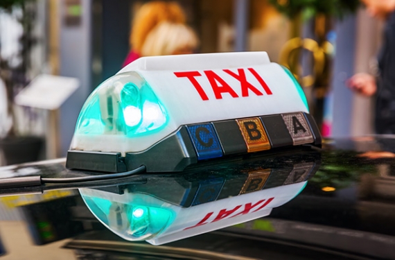Comment utiliser les services des centrales de taxis ?